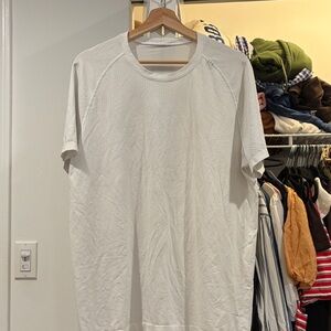 Classic White T-Shirt - lulu - metal vent tech